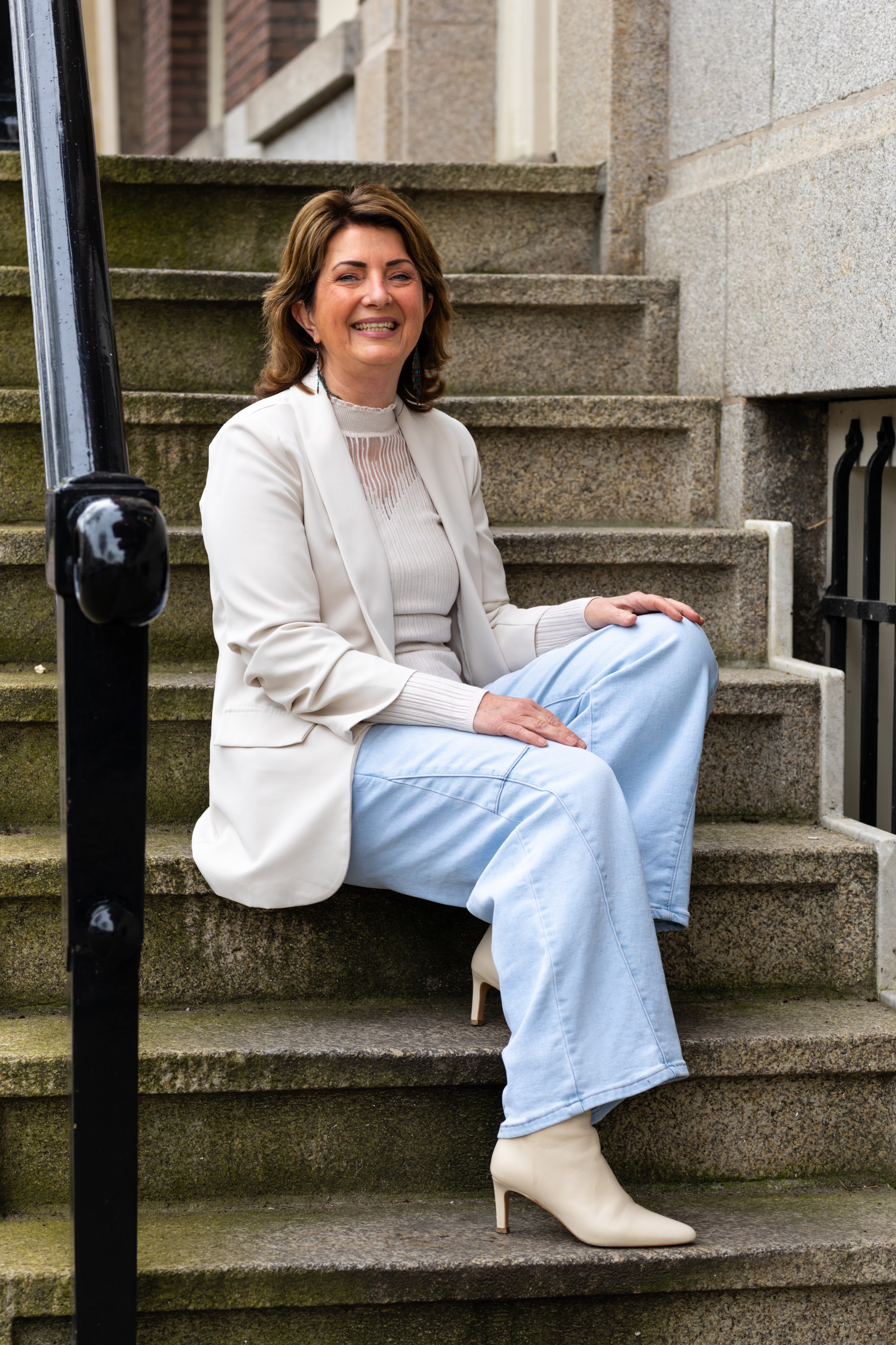 Anita Dijkman, trouwambtenaar